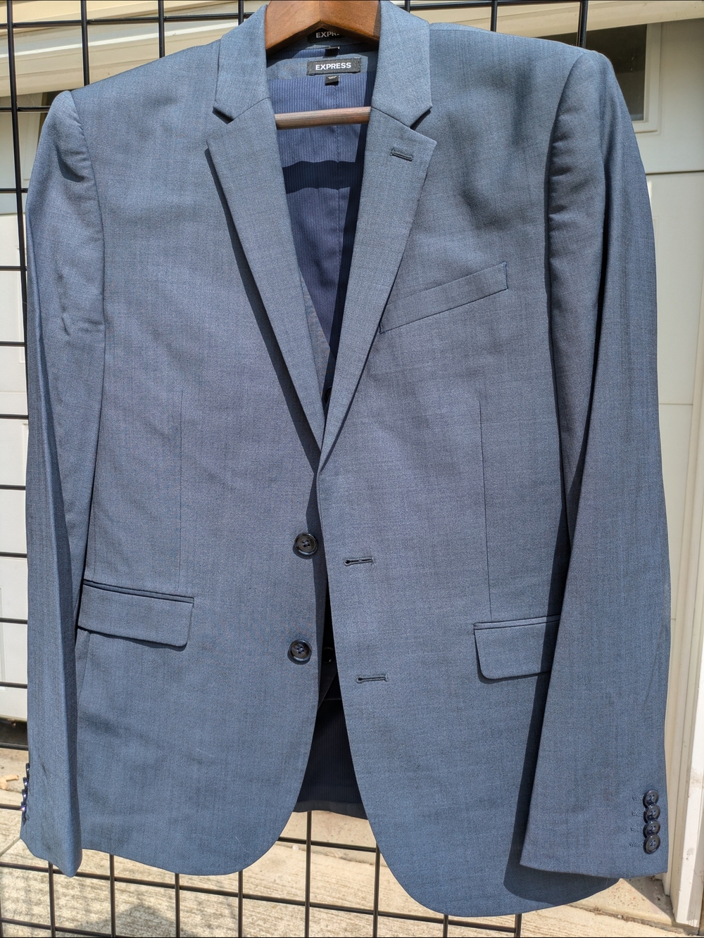 Express Men's Gray-Blue 3 Piece Suit, 32x32 Slim